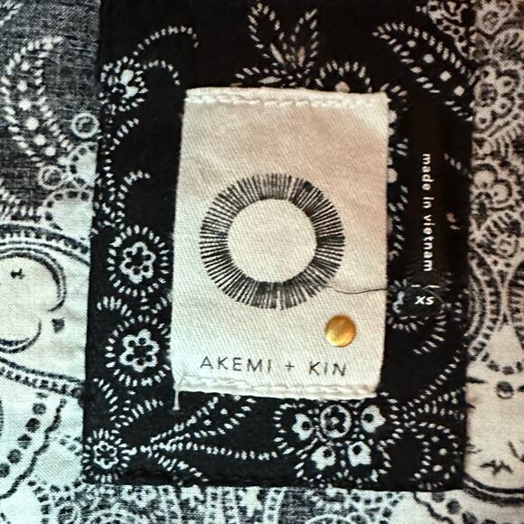 Anthropologie Akemi + Kim Hi Lo Peplum Top Boho Print Cream Black 3/4 sleeve - Picture 6 of 14